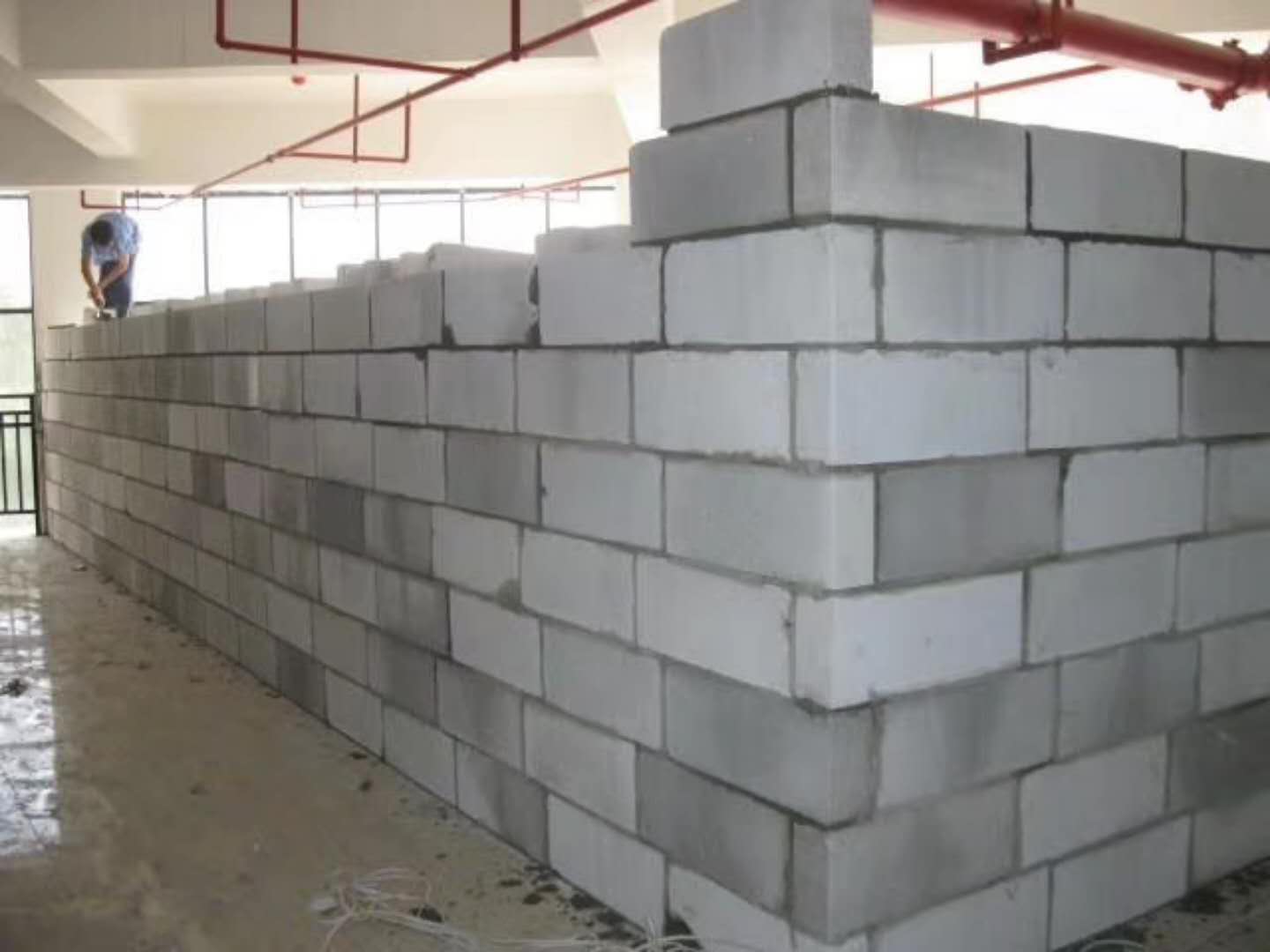 农安蒸压加气混凝土砌块承重墙静力和抗震性能的研究